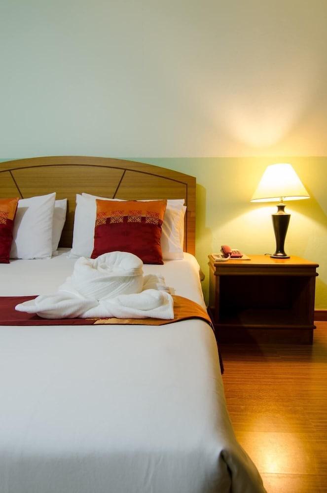 Ranong Garden Hotel Esterno foto